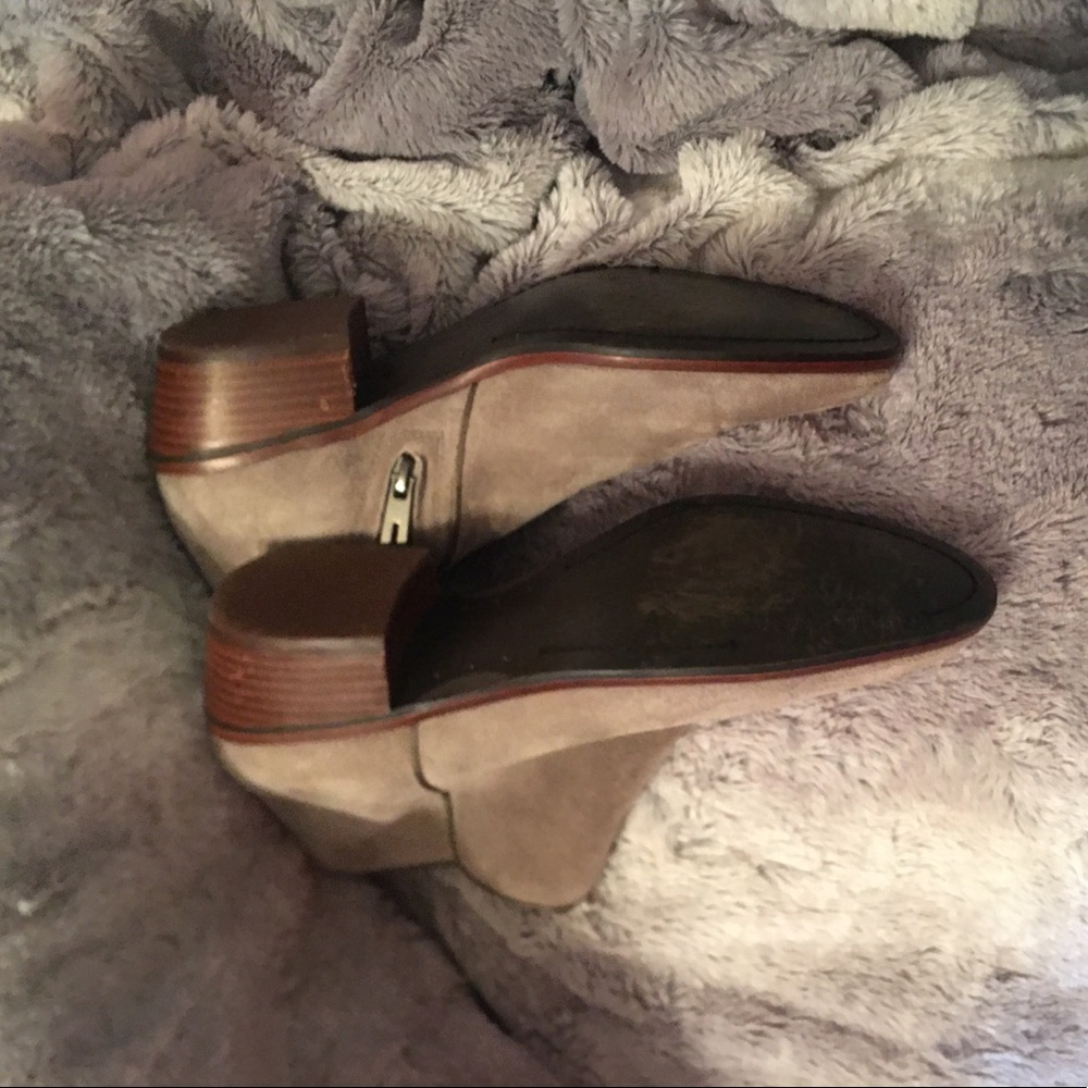 Cream booties - Picture 3 of 4